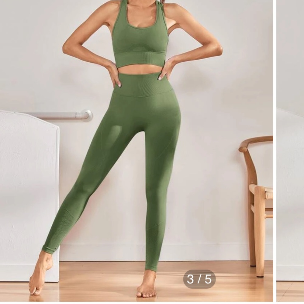 SHEIN - Sports Set